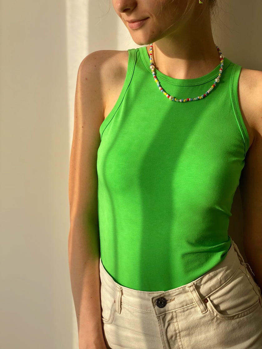 Майка фуксія