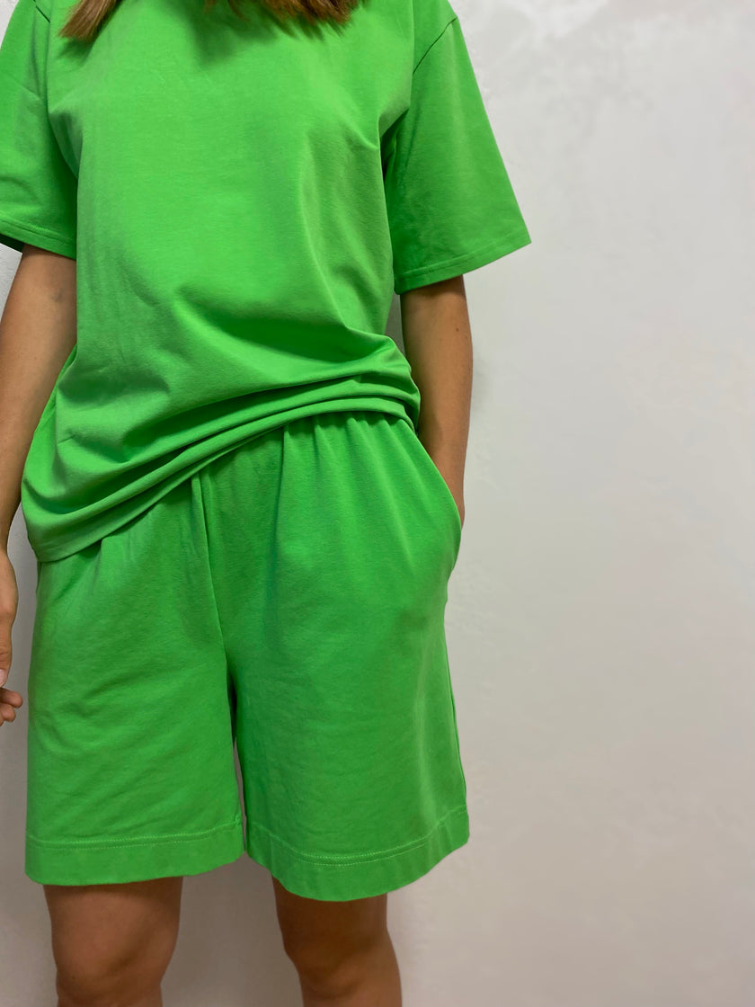 Шорти з кулірки салатові