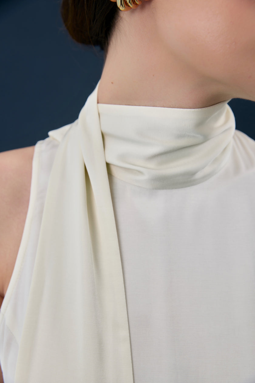 Сукня з шарфом сатинова